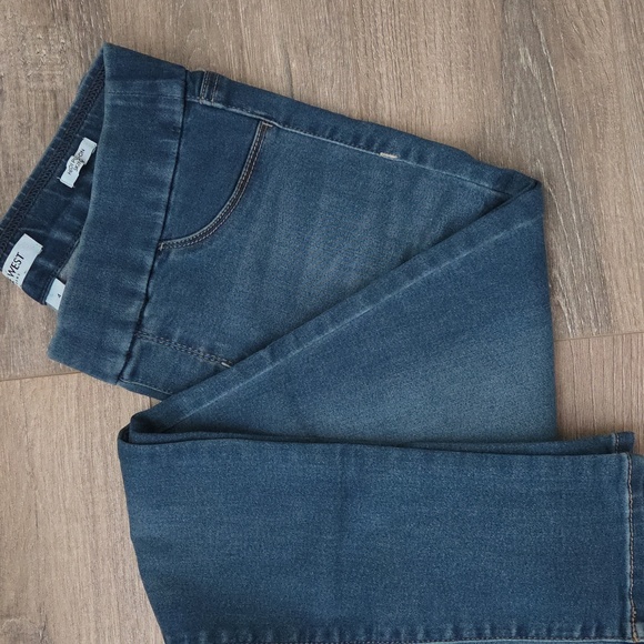 Nine West Heidi Pull-On Skinny Jeans NEW - Picture 4 of 6